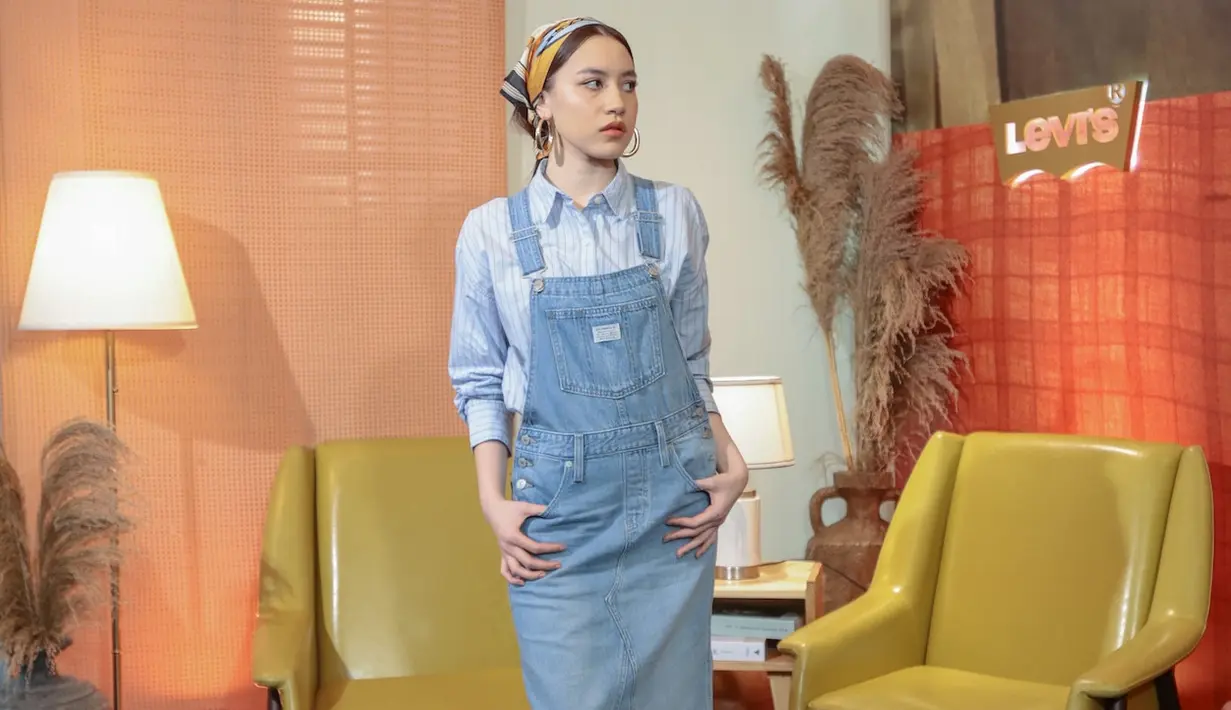 Menyambut datangnya bulan suci Ramadan, rutinitas berpakaian masyarakat Indonesia banyak berubah seiring berjalannya aktivitas
harian yang padat. (Foto: Levi's)