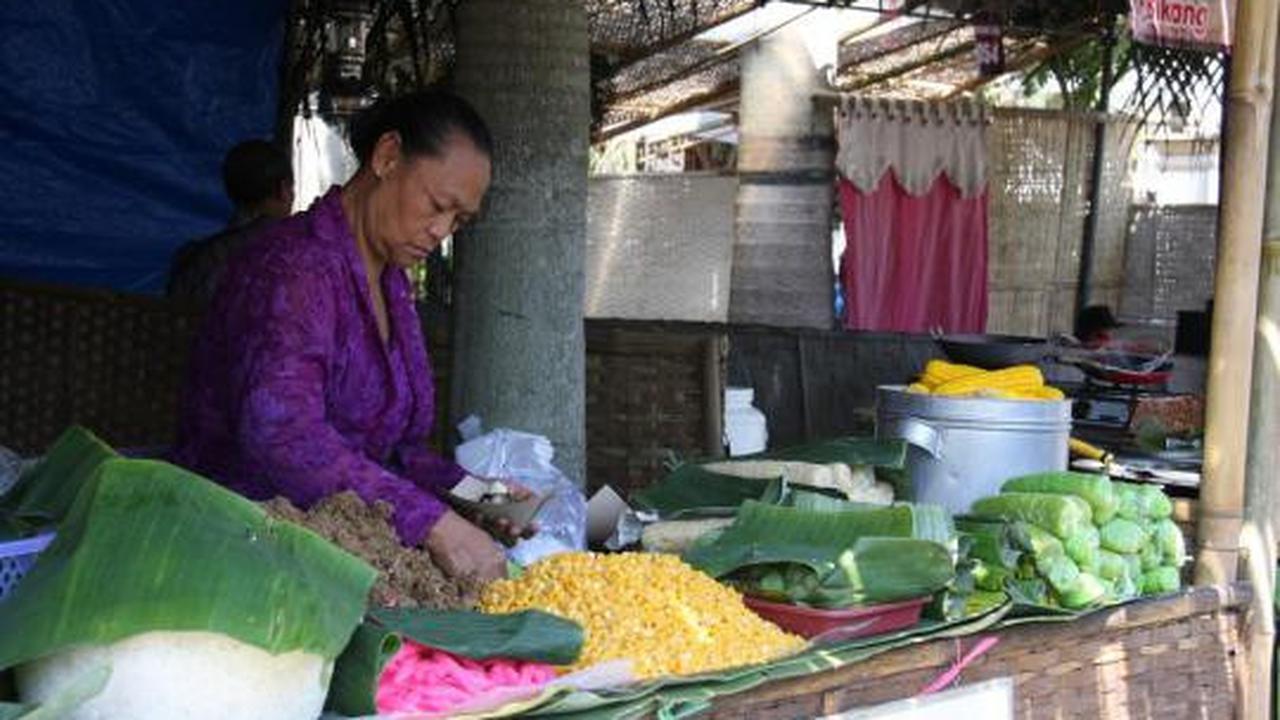 Aneka kuliner jadul di Malang Tempo Doeloe 2012