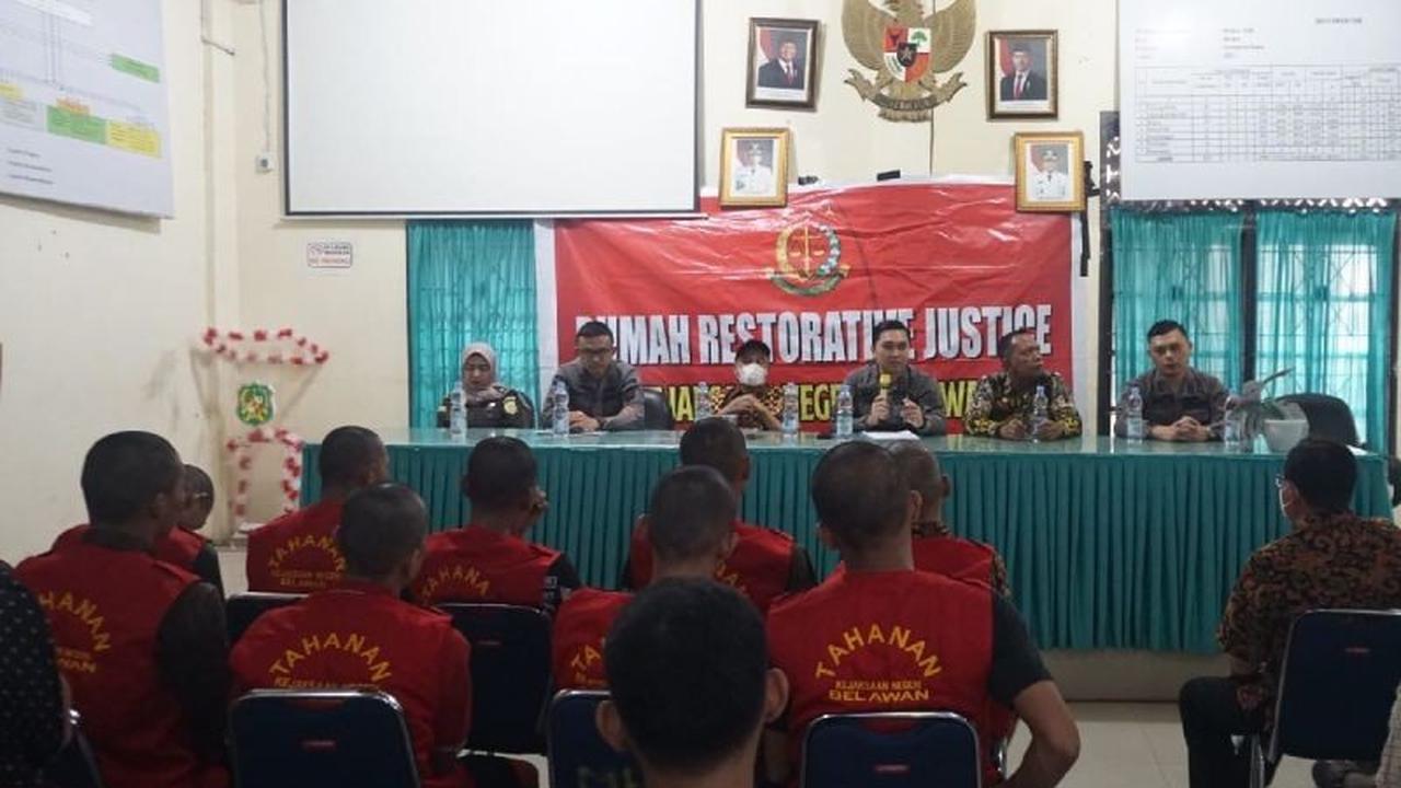 Fakta Unik Keadilan Restoratif: Kejati Sumut Hentikan Perkara 21 Tersangka Pencurian Sekaligus