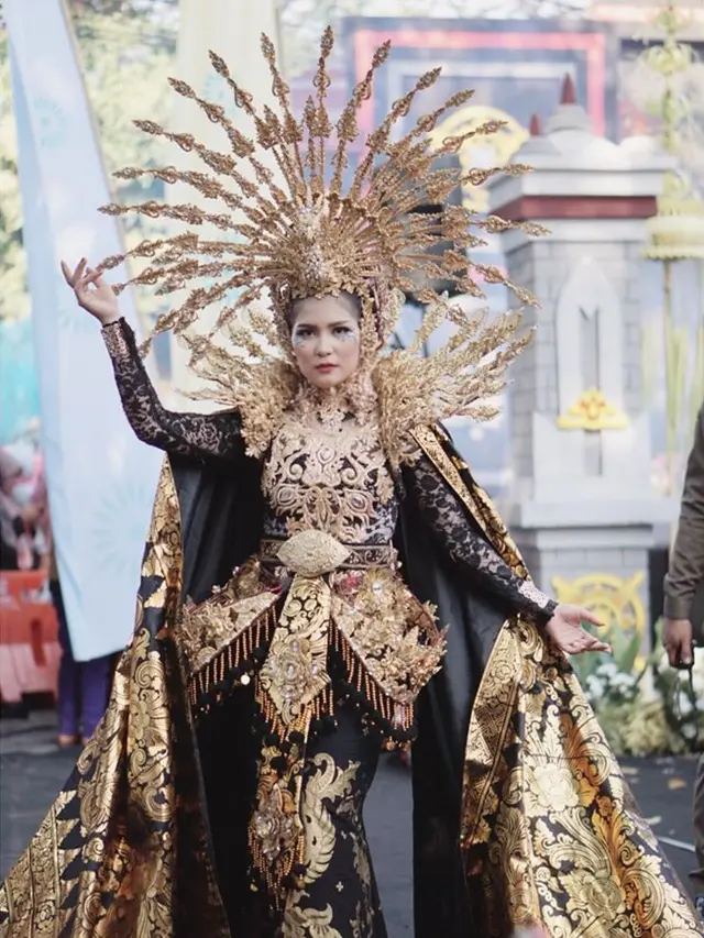 Begini Cantiknya Duo Fitri yang Ikuti Banyuwangi Ethno Carnival 2019
