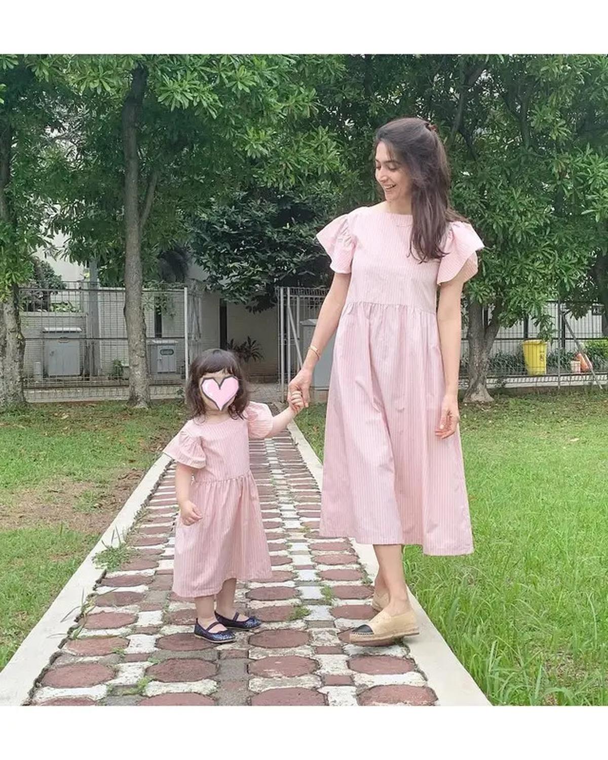 6 Potret Nabila Syakieb Pakai Dress, Anggun Alami Tanpa Operasi Plastik