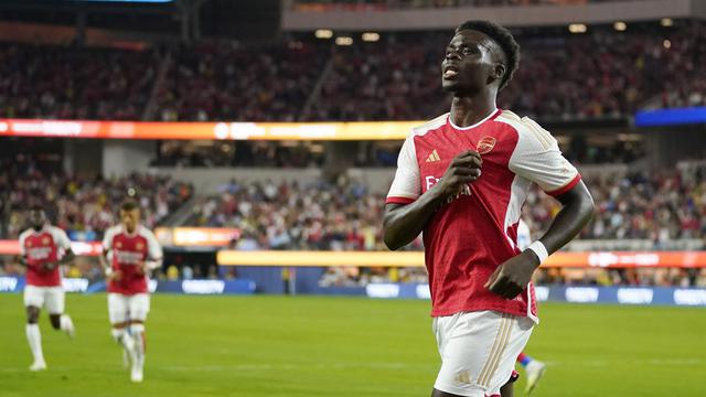 Foto: Seru Berbalas Gol, Arsenal Tumbangkan Barcelona di Laga Pramusim