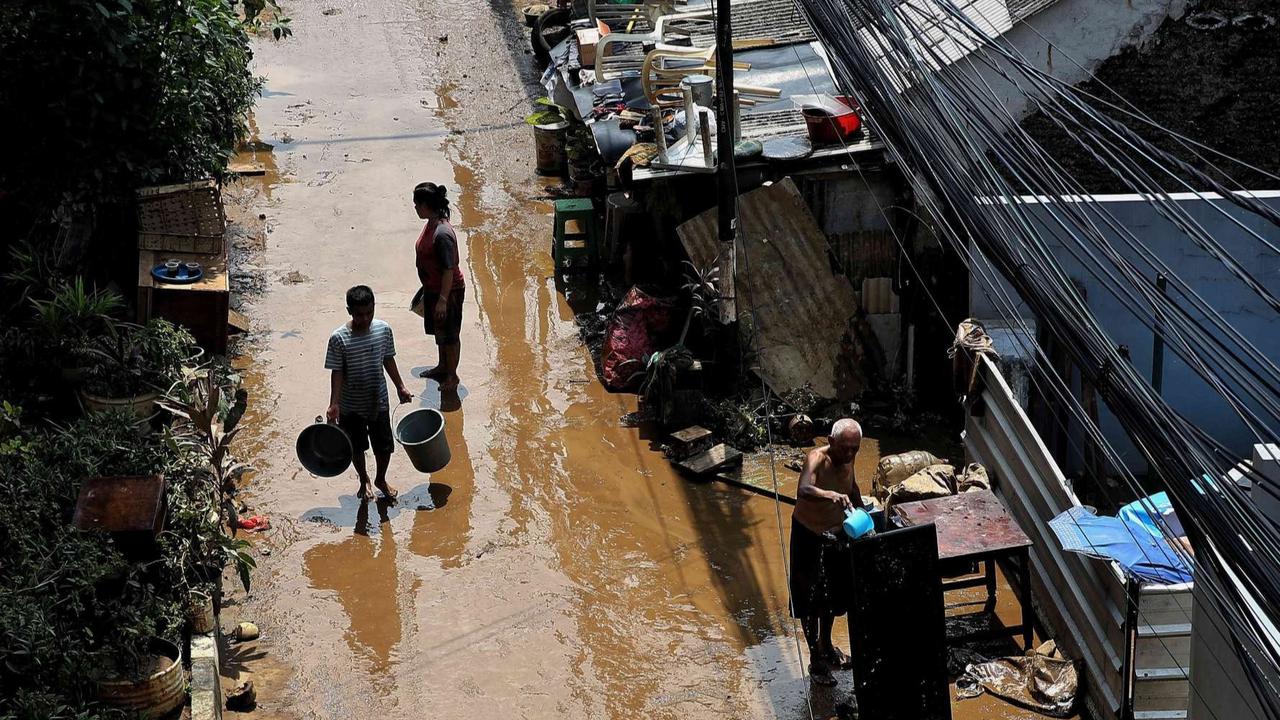 Jangan Khawatir, Begini Tips Efektif Mengeringkan Barang Elektronik yang Terendam Banjir