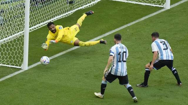 Foto: Lemes Bestie, Ketika Lionel Messi Dibuat Tak Berdaya oleh Arab Saudi di Laga Perdana Piala Dunia 2022