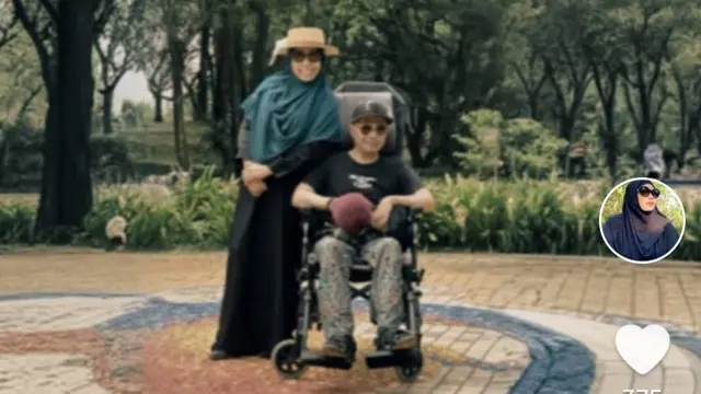 Romantis dan Penuh Kasih, Kisah Viral Alvenna Rawat Suami Disabilitas di Singapura.