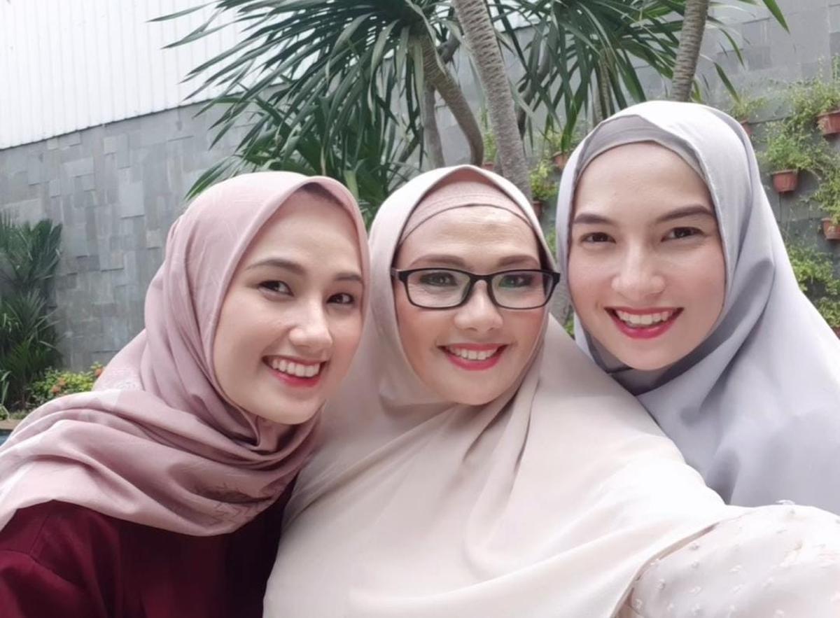 7 Potret Adik Andhika Pratama yang Cantik-cantik, Wajah Mirip Elea Anak Ussy Sulistiawaty