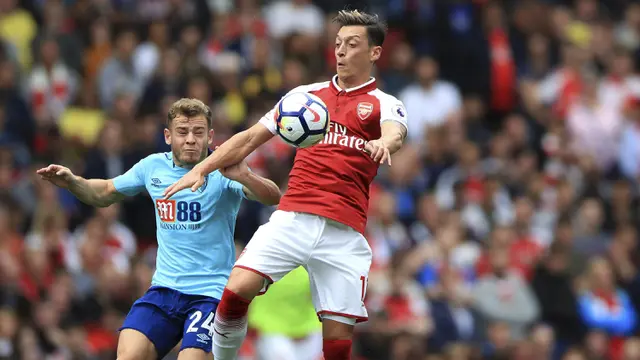 FOTO: Wellbeck dan Lacazette Antar Arsenal Bungkam Bournemouth