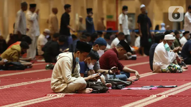 Sholat Tarawih Pertama di Masjid Istiqlal