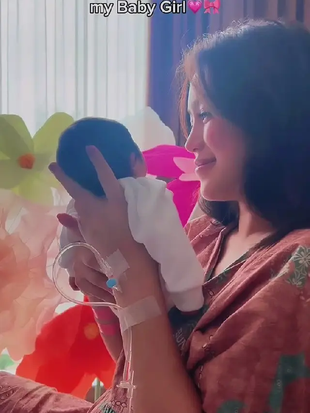 Jessica Iskandar Unggah Video Bersama Anak Perempuannya