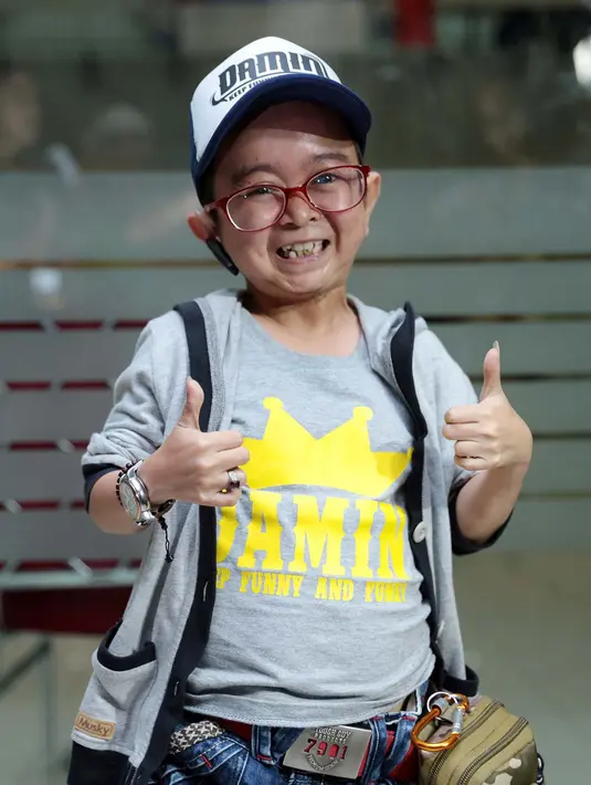 "Secepatnya. Kalau urusan pekerjaan Daus beres, Daus pasti akan bertemu dengan istri dan keluarganya," kata Daus Mini. (Deki Prayoga/Bintang.com)