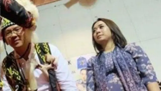 Ahok bersama Puput Nastiti Devi (Foto: Instagram/@btp_fans_club)