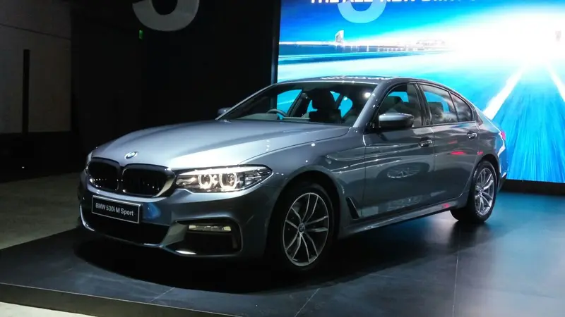 BMW Group Indonesia meluncurkan all new BMW 530i Luxury Line dan all new BMW 530i M Sport, Rabu (12/7/2017). 