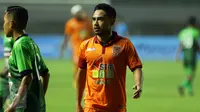 Ponaryo Astaman Resmi Gantung Sepatu