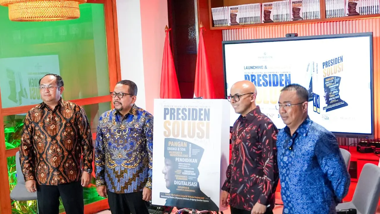 Kepala Bakom RI Muhammad Qodari meluncurkan buku berjudul "Presiden Solusi".
