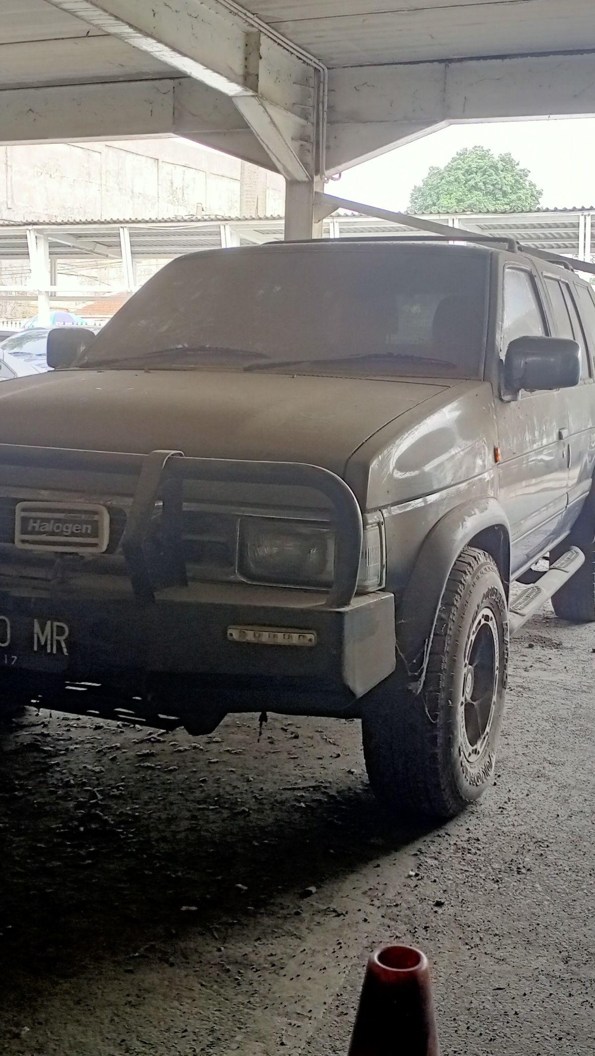 Hingga saat ini, belum ada keterangan resmi dari pengelola penitipan kendaraan Stasiun Bogor mengenai mobil yang bertahun-tahun terparkir.<br>
