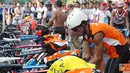Citizen6, Surabaya: Tiga etape tersebut adalah renang 1000 meter, bersepeda 34 Km dan Lari sejauh 8 Km. Katagori beregu yang diikuti 21 tim ini. (Pengirim: Penkobangdikal)