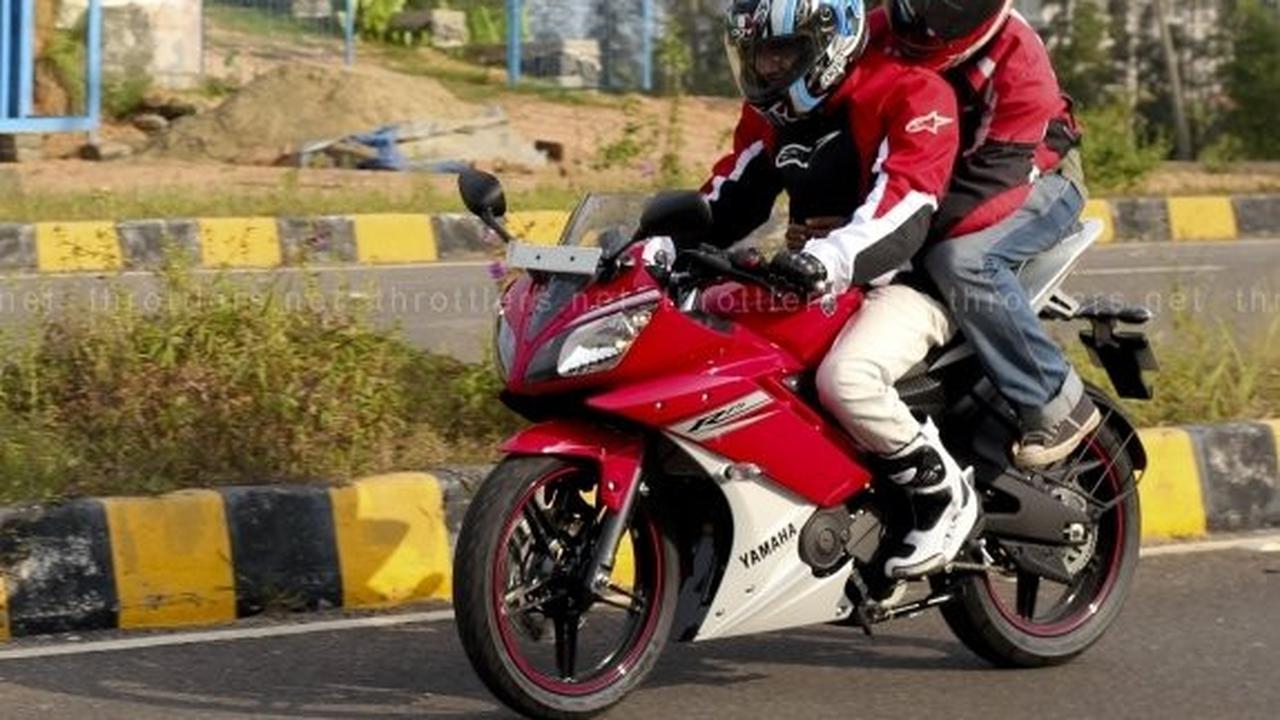 Ilustrasi posisi boncenger di Yamaha R15