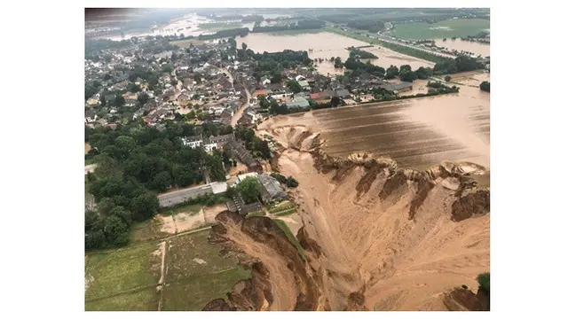 6 Potret Porak Poranda Jerman Usai Disapu Banjir Bandang