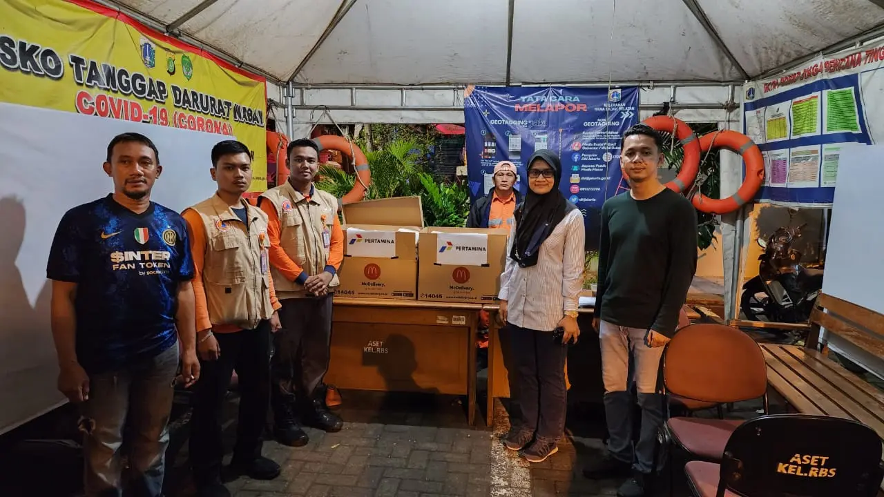 PT Pertamina (Persero) langsung bergerak memberikan bantuan kepada korban terdampak kebakaran Depo Pertamina Plumpang, Jakarta Utara, Jumat (3/3/2023) malam.