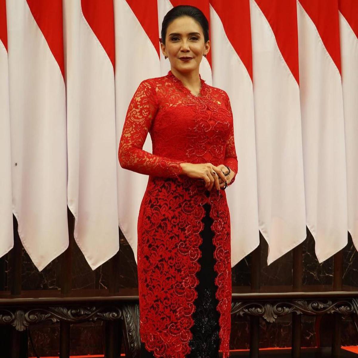 Rieke Diah Pitaloka Kuliah S1 Lagi Padahal Sudah Lulus S3, Alasannya Ingin Bantu Mat Solar