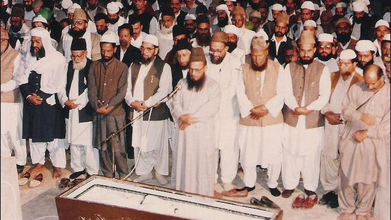 <b>Keutamaan Sholat Jenazah</b><br>