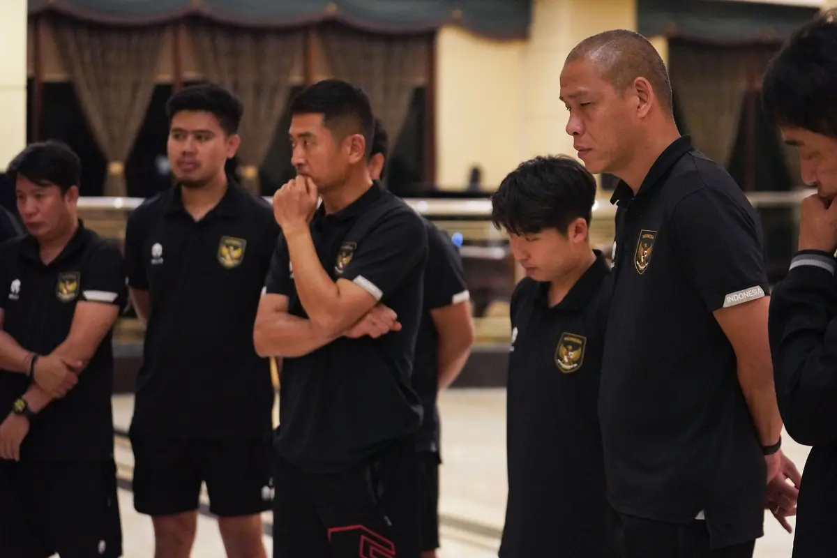 Foto: Reaksi Kecewa Para Pemain, Staf Pelatih, dan Official Timnas Indonesia setelah Batal Main di Piala Dunia U-20 2023