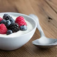 Setiap yiigurt miliki kandungan dan manfaatnya masing-masing. Ini dia 9 jenis dan kegunaan yogurt!