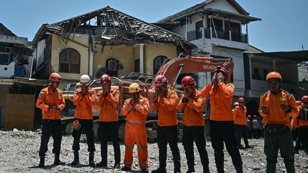 FOTO: Basarnas Resmi Tutup Operasi Pencarian Korban Ambruknya Musala Ponpes Al Khoziny,  67 Meninggal, 104 Selamat