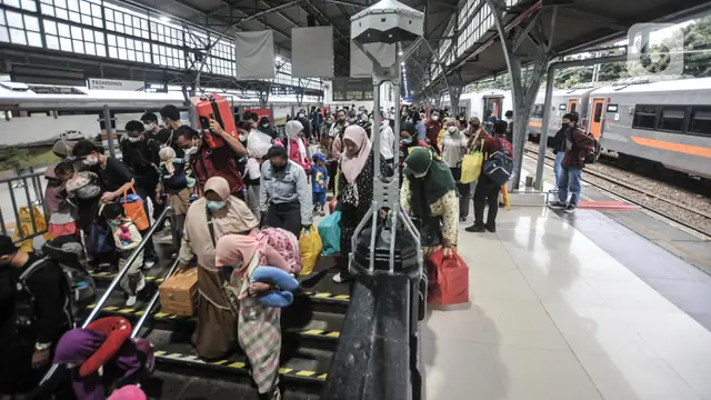 Gelombang Arus Balik via Kereta Api Masih Tinggi