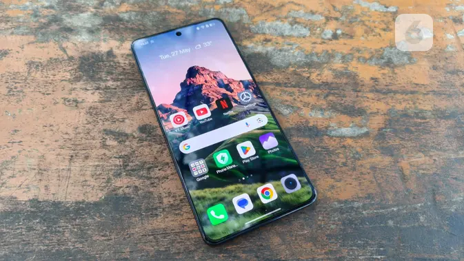 <p>Realme GT 7 yang resmi meluncur dalam event di Prancis. (Liputan6.com/Agustinus M. Damar) </p>