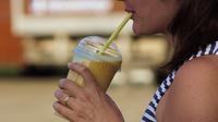 Ilustrasi Franchise Minuman - Image by nastogadka from Pixabay