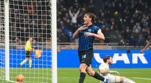 Selebrasi Francesco Pio Esposito dalam laga Inter Milan vs Lecce di Liga Italia, Kamis (15/1/2026). (AP Photo/Luca Bruno)