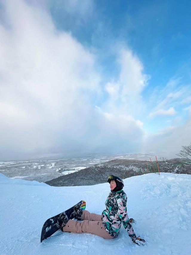 Potret Natasha Wilona Pilih Liburan Tahun Baru 2025 di Jepang. (instagram/@Natashawilona12)