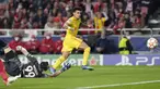 Luis Diaz menyedot perhatian publik usai tampil gemilang pada laga leg pertama Perempatfinal Liga Champions 2021/2022 antara Liverpool melawan Benfica di Estadio da Luz, Rabu (6/4/2022) dini hari WIB. (AP/Armando Franca)
