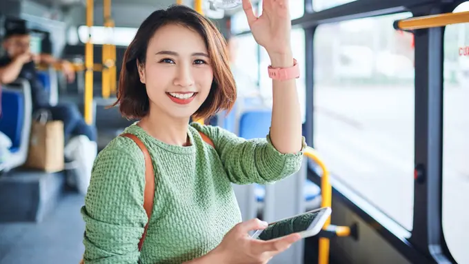 Kembali bekerja di kantor, berikut langkah mudah agar sahabat Fimela memiliki tampilan wajah sehat dan glowing