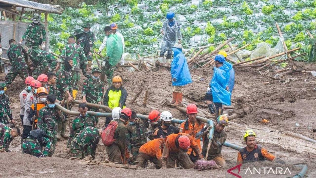 Tim SAR Temukan 53 Kantong Jenazah Korban Longsor Cisarua, 27 Orang Masih Hilang