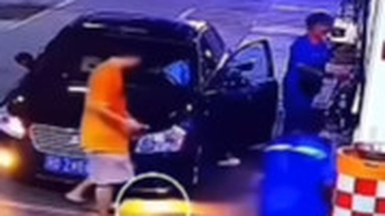 Satu SPBU Panik Dikira Ada Percikan Api di Bawah Mobil saat Pengisian Bensin, Ternyata Masalahnya Ini