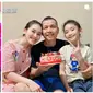 Perayaan ulang tahun Ayah Ojak ke-61 bareng Ayu Ting Ting dan keluarga (Foto: instagram ayutingting92)