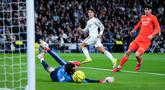 Real Madrid menang telak 4-1 atas Real Sociedad pada pekan ke-24 La Liga 2025/2026. Duel ini berlangsung di stadion Santiago Bernabeu, Minggu, 15 Februari 2026 WIB. (AP Photo/Manu Fernandez)