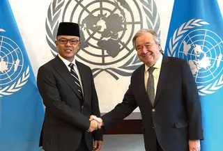 Menlu RI Sugiono melakukan pertemuan bilateral dengan Sekretaris Jenderal Perserikatan Bangsa-Bangsa (Sekjen PBB) Antonio Guterres di Markas Besar PBB, New York (16/2/2026), Amerika Serikat. (Dok. Kemlu RI)