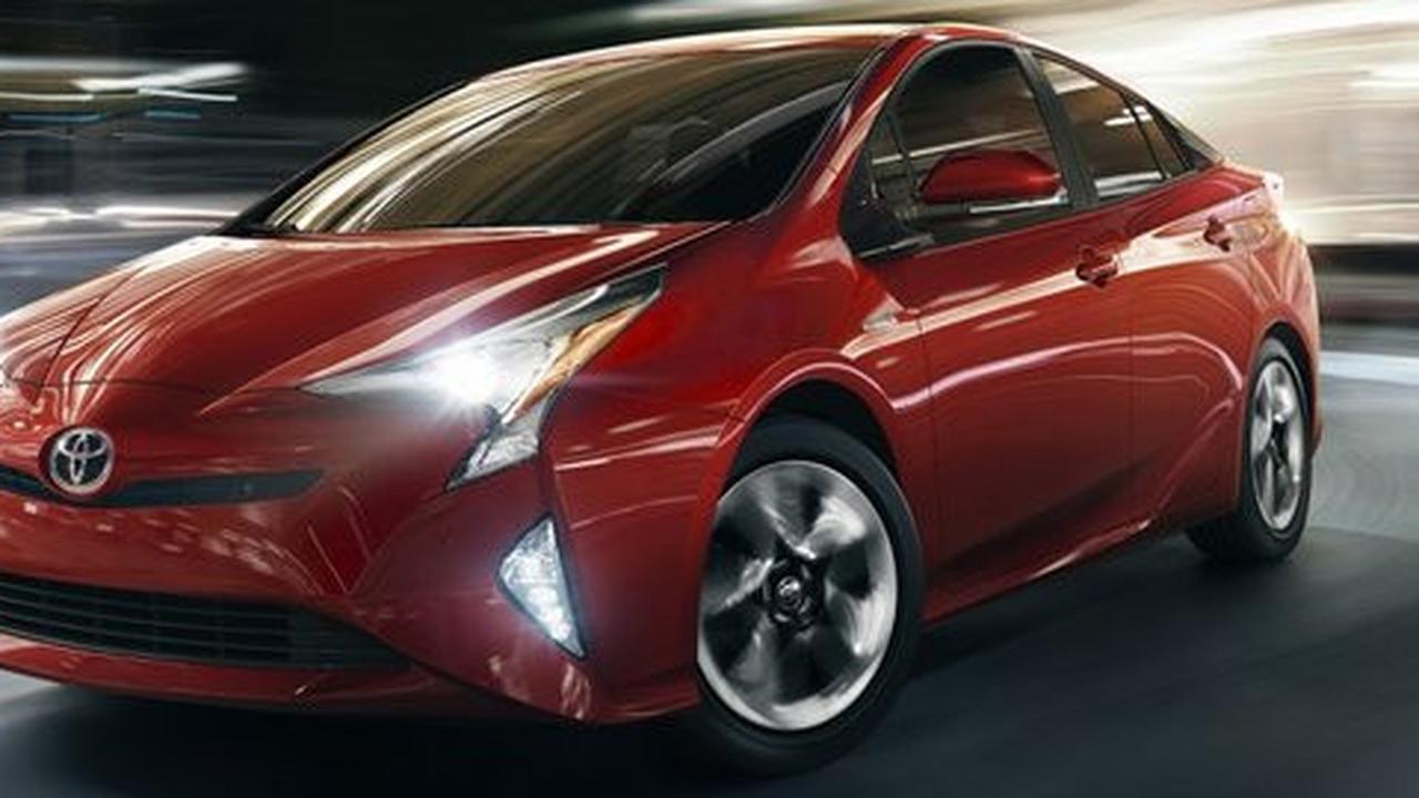 Resmi rilis, Toyota Prius 2016 memukau dengan tampilan sangar!