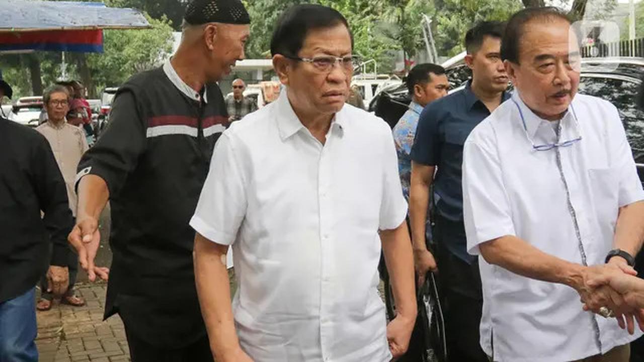 Sejumlah Pesohor Hadiri Prosesi Pemakaman Penyanyi dan Artis Legendaris Titiek Puspa