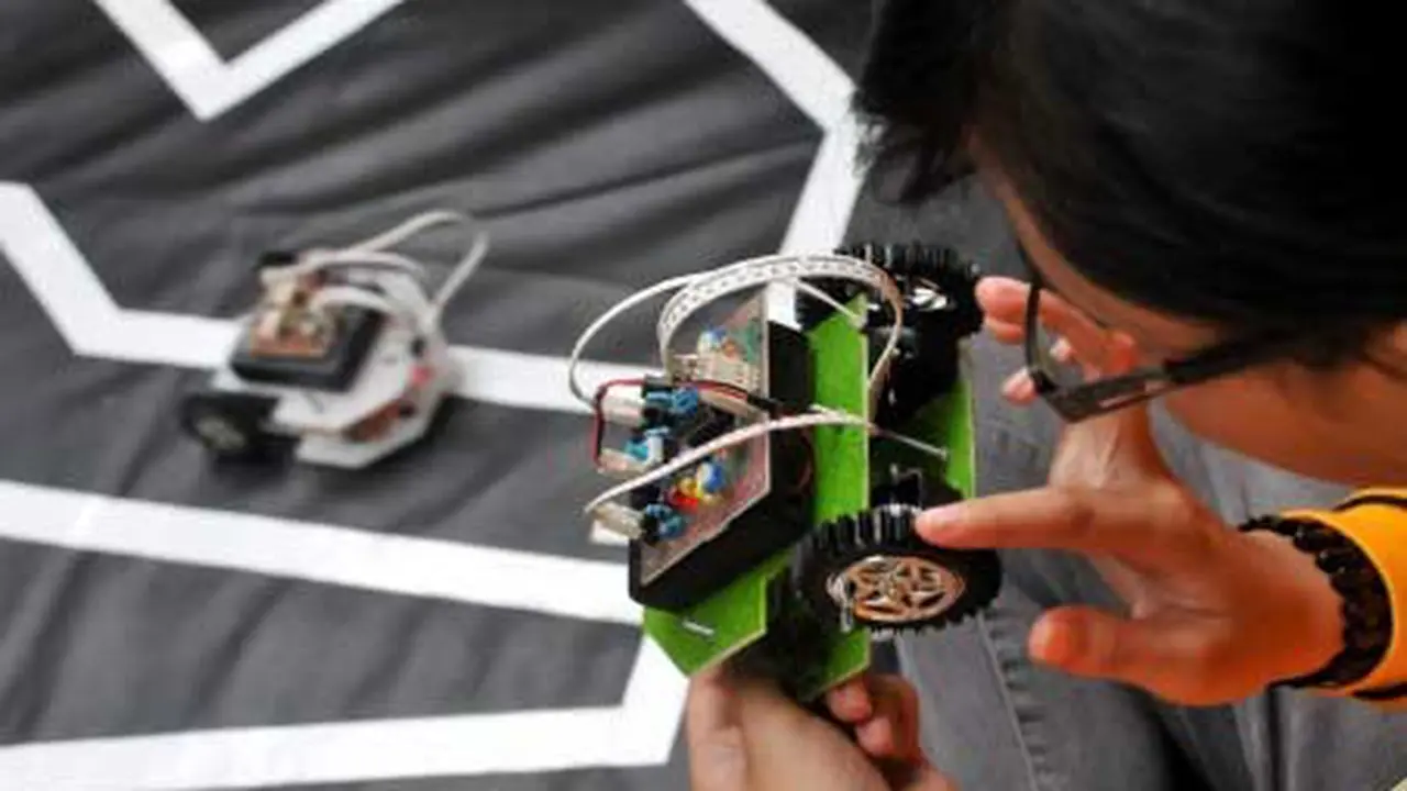 ilustrasi kontes robot