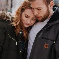 Ilustrasi pasangan bahagia/copyright unsplash.com/Joanna Nix-Walkup