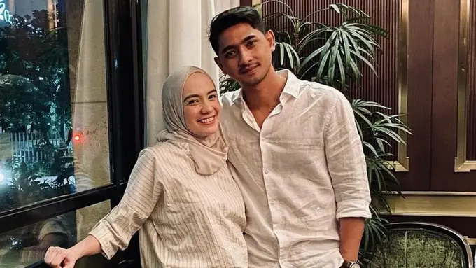 Perbedaan Arya Saloka dan Putri Anne