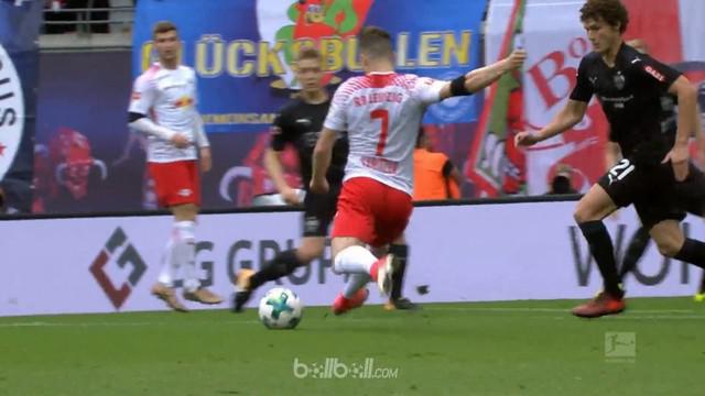 Berita video 5 gol terbaik pekan kesembilan Bundesliga 2017-2018. This video presented by BallBall.