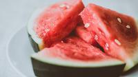 Semangka buah segar yang kadar asamnya rendah/copyright pexels/Lisa from Pexels