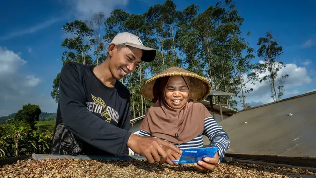 Wujudkan Keberlanjutan, BRI Sabet Penghargaan Pilar Sosial Katadata ESG Index Awards 2025