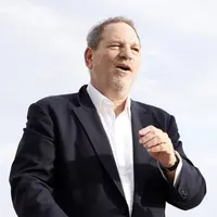 Seperti yang diwartakan New York Times, Selasa (17/10), para petinggi Weinstein Company mengadakan sebuah pertemuan dan melakukan penyidikan atas skandal seks yang dilakukan Harvey. (AFP/Valery Hache)