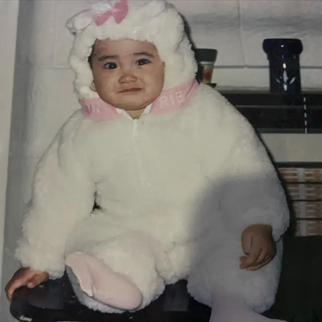 Ulang Tahun ke-23 Ini 7 Potret Masa Kecil Nadya Arina yang Menggemaskan